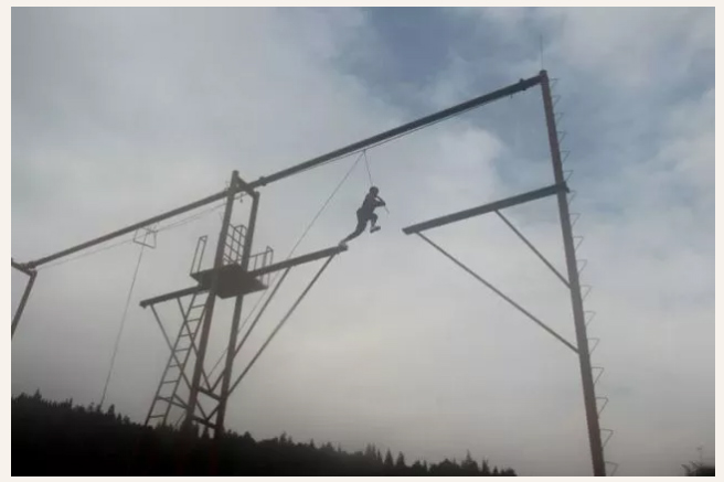 ��������רעΪ����·���ϵ�����ƽ̨