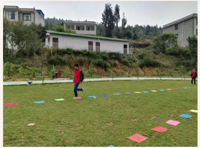 ��������רעΪ����·���ϵ�����ƽ̨