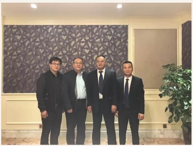 ��������רעΪ����·���ϵ�����ƽ̨