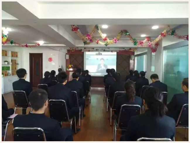 ��������רעΪ����·���ϵ�����ƽ̨