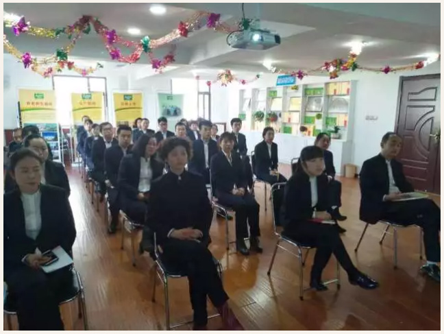 ��������רעΪ����·���ϵ�����ƽ̨