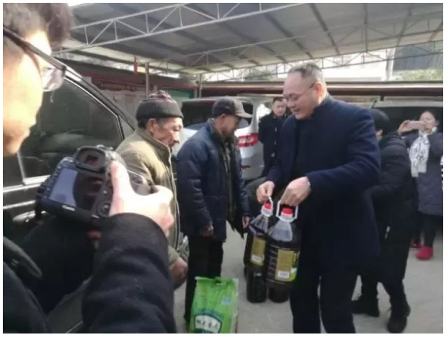 ��������רעΪ����·���ϵ�����ƽ̨