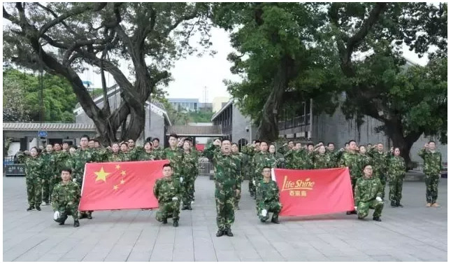 ��������רעΪ����·���ϵ�����ƽ̨