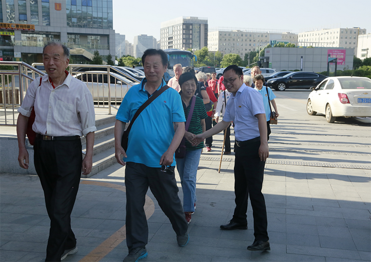 ��������רעΪ����·���ϵ�����ƽ̨