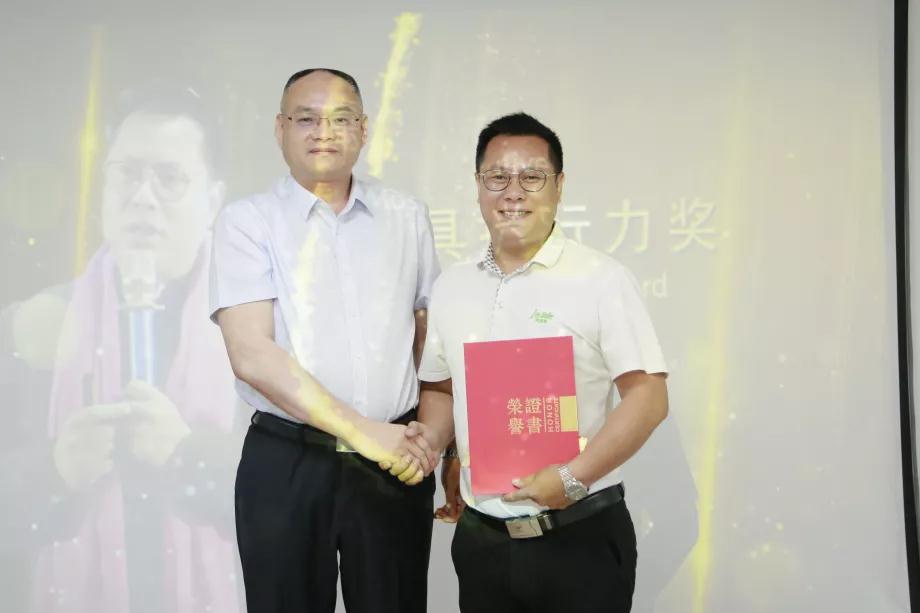 ��������רעΪ����·���ϵ�����ƽ̨