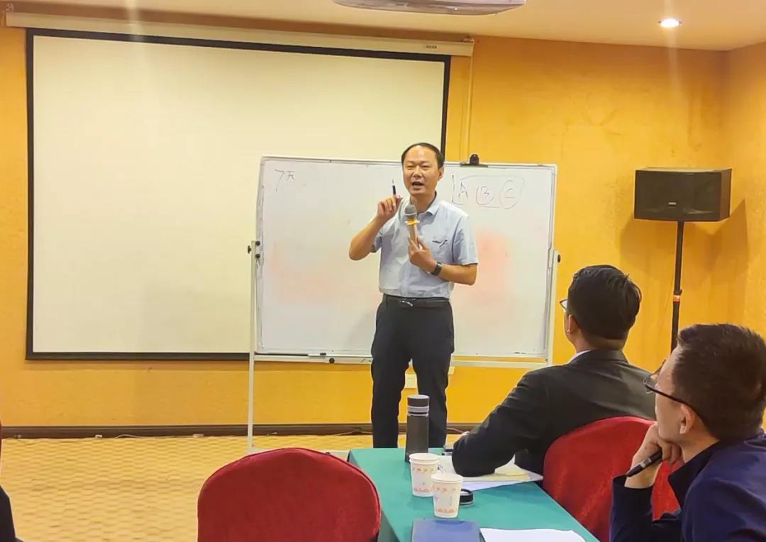 ��������רעΪ����·���ϵ�����ƽ̨