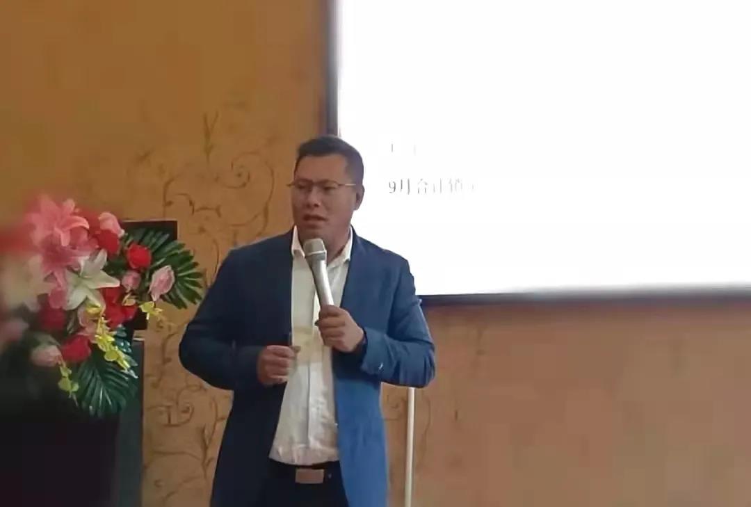 ��������רעΪ����·���ϵ�����ƽ̨