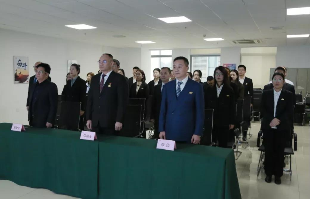 ��������רעΪ����·���ϵ�����ƽ̨