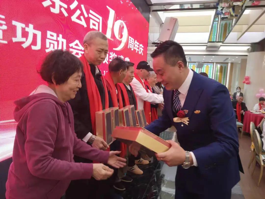 ��������רעΪ����·���ϵ�����ƽ̨