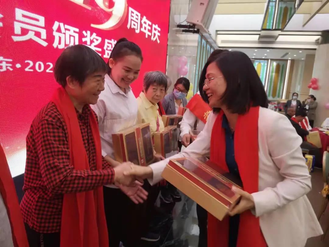 ��������רעΪ����·���ϵ�����ƽ̨