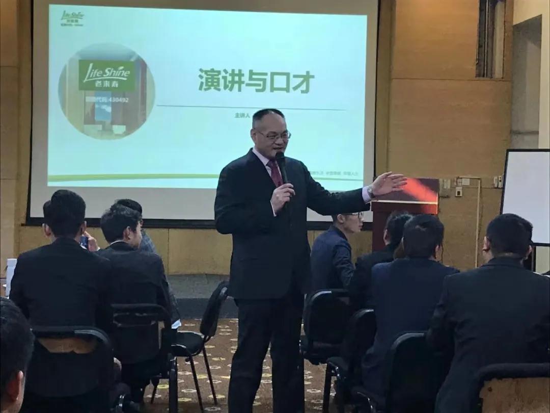 ��������רעΪ����·���ϵ�����ƽ̨