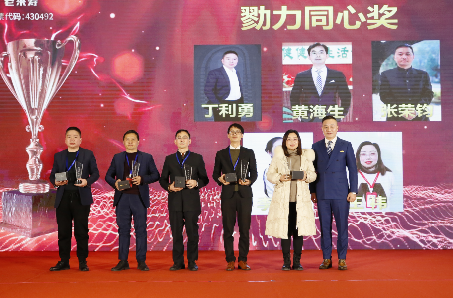 ��������רעΪ����·���ϵ�����ƽ̨