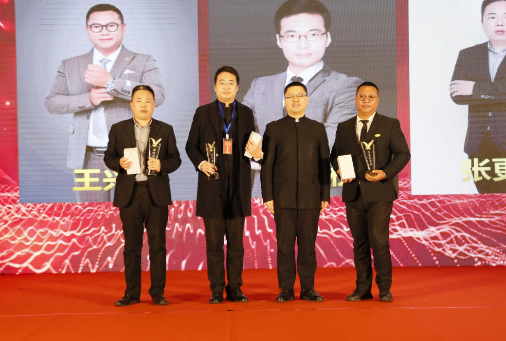 ��������רעΪ����·���ϵ�����ƽ̨