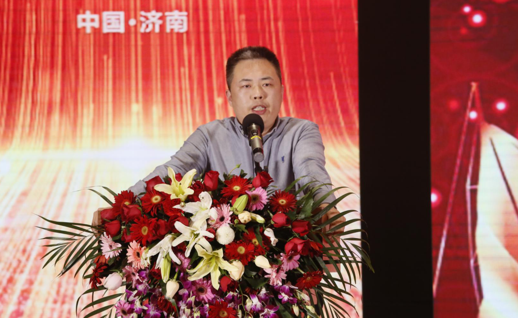 ��������רעΪ����·���ϵ�����ƽ̨