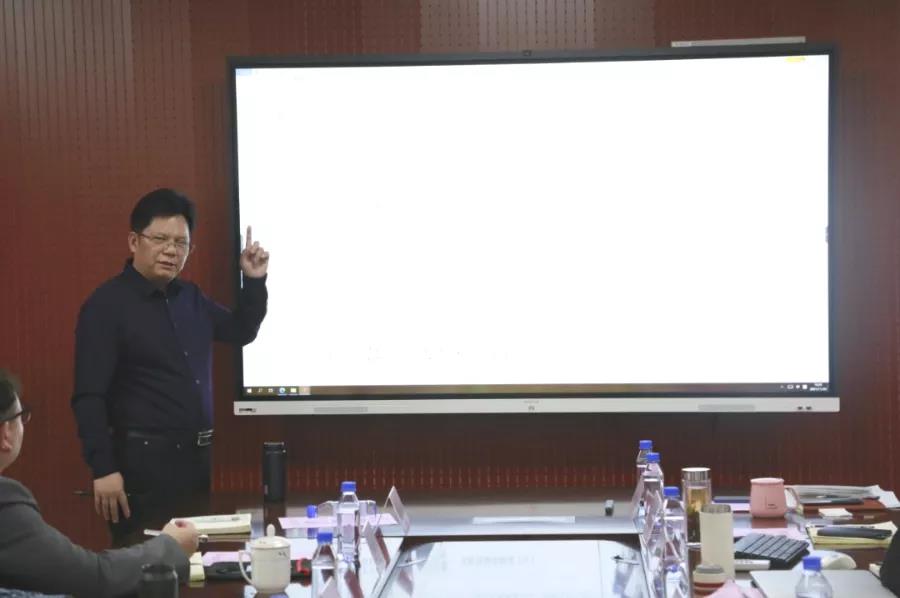 ��������רעΪ����·���ϵ�����ƽ̨