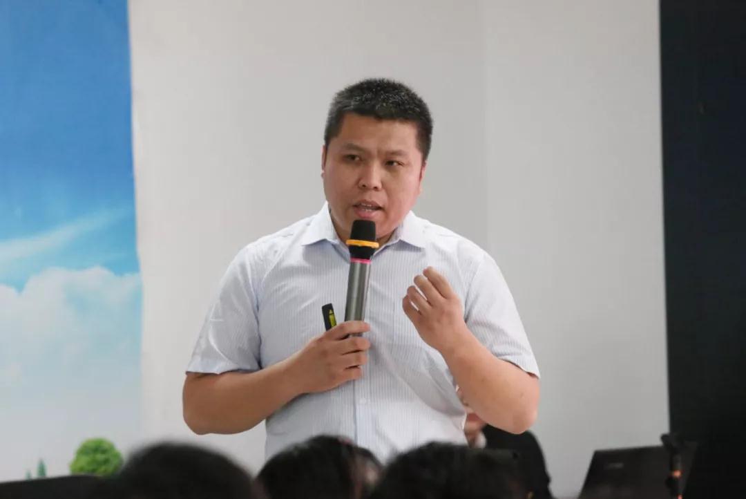 ��������רעΪ����·���ϵ�����ƽ̨