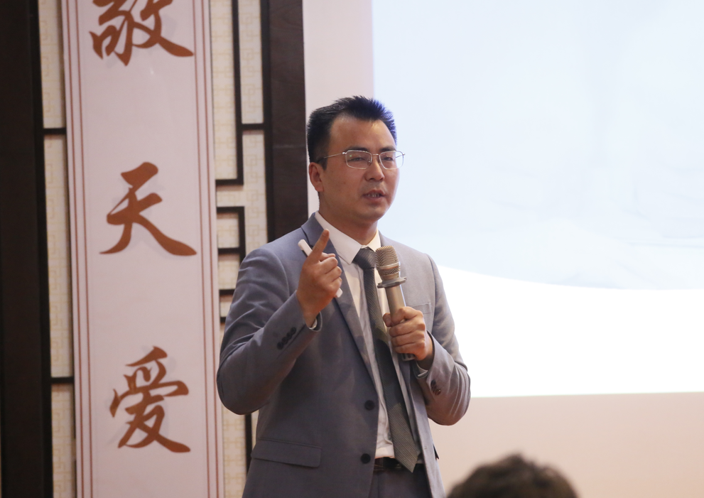 ��������רעΪ����·���ϵ�����ƽ̨