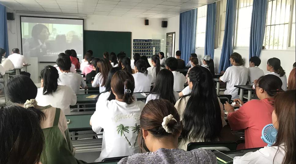 ��������רעΪ����·���ϵ�����ƽ̨