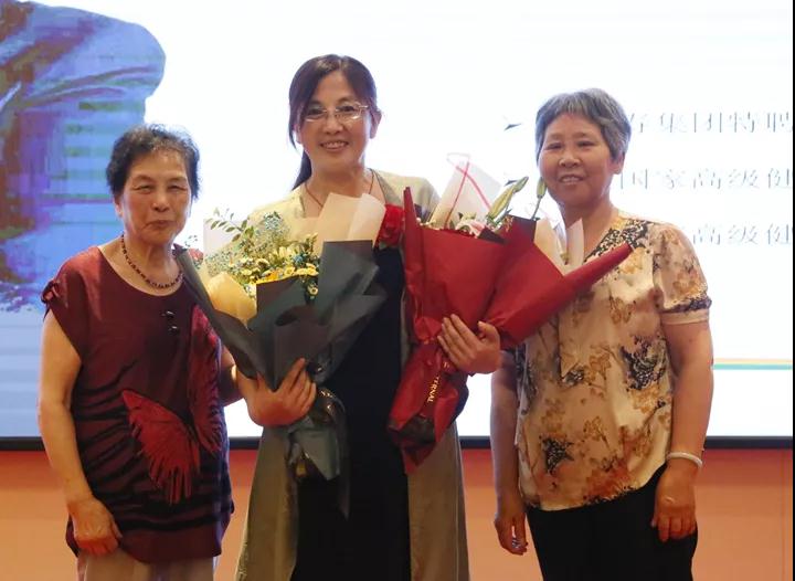 ��������רעΪ����·���ϵ�����ƽ̨