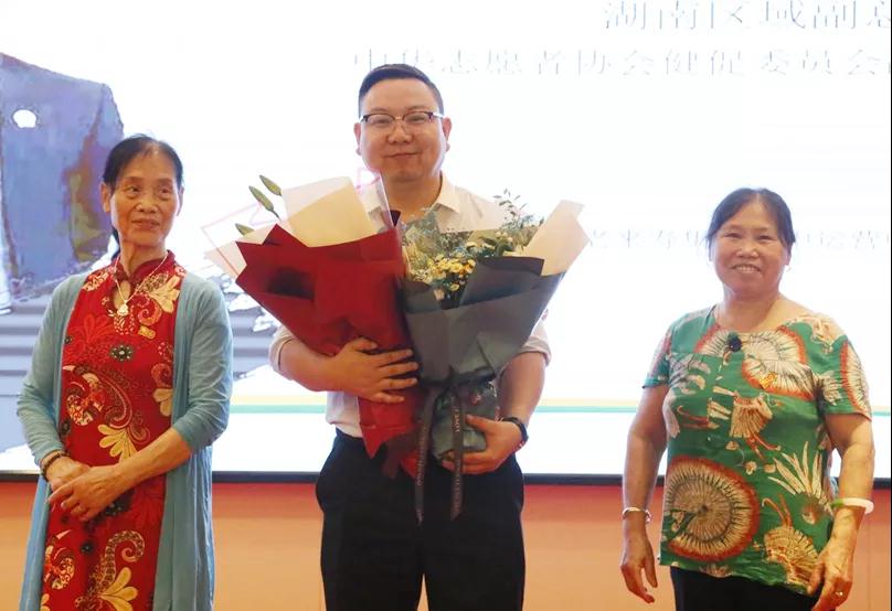 ��������רעΪ����·���ϵ�����ƽ̨