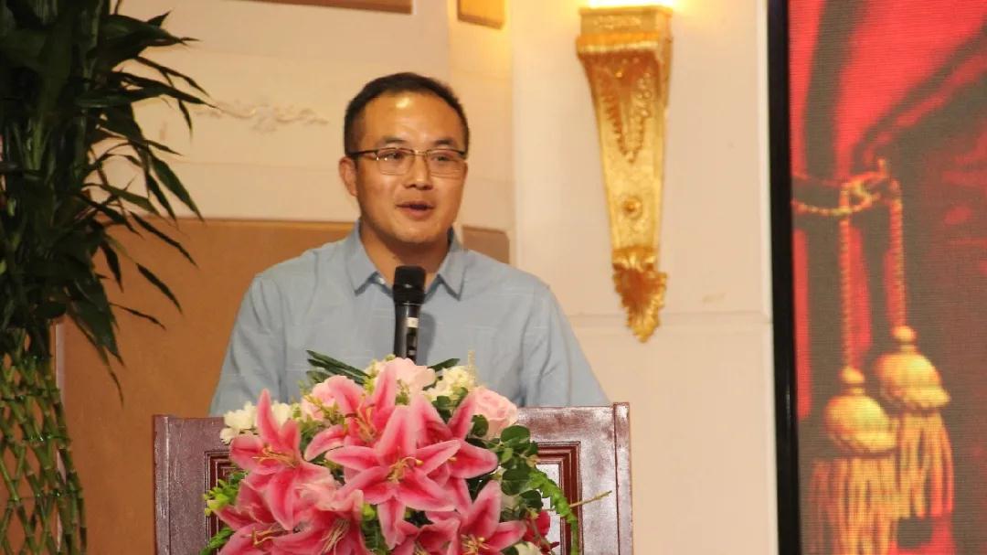 ��������רעΪ����·���ϵ�����ƽ̨