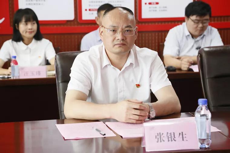 ��������רעΪ����·���ϵ�����ƽ̨