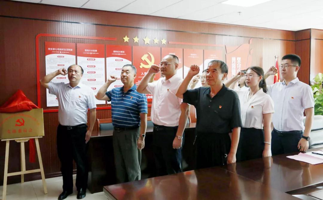 ��������רעΪ����·���ϵ�����ƽ̨