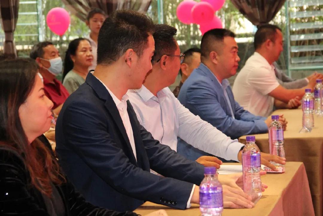 ��������רעΪ����·���ϵ�����ƽ̨