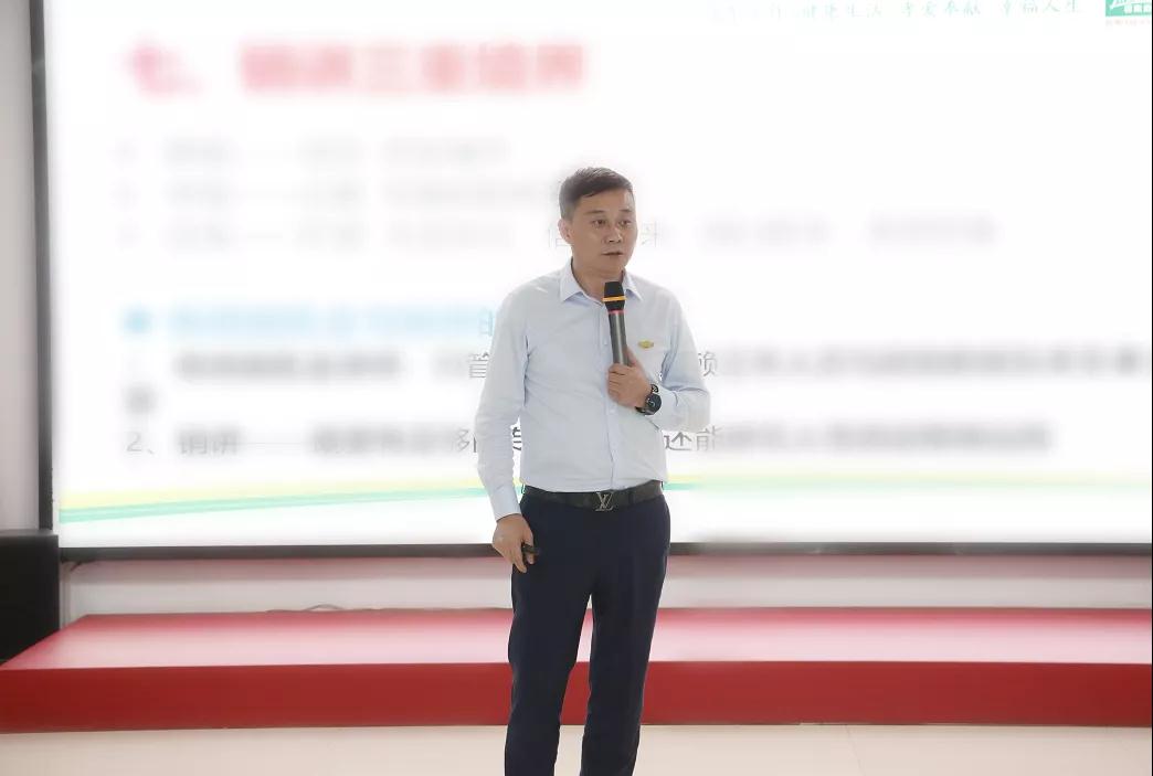 ��������רעΪ����·���ϵ�����ƽ̨