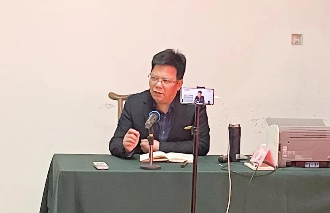 ��������רעΪ����·���ϵ�����ƽ̨