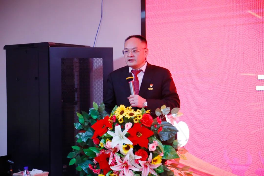 ��������רעΪ����·���ϵ�����ƽ̨