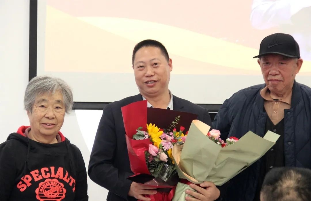 ��������רעΪ����·���ϵ�����ƽ̨