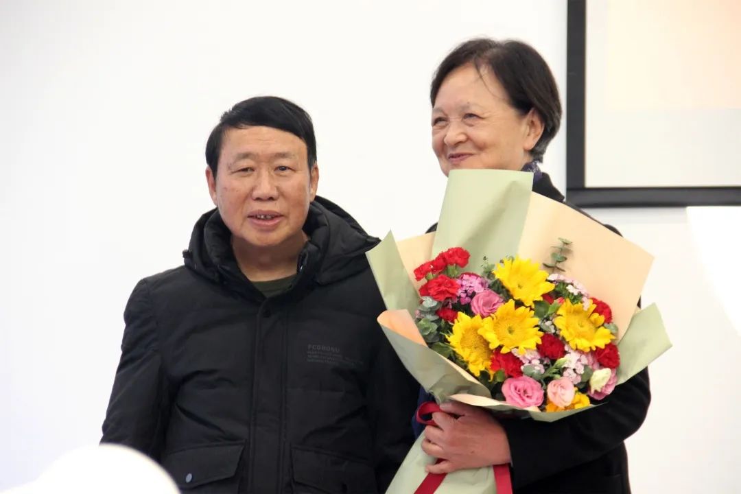 ��������רעΪ����·���ϵ�����ƽ̨