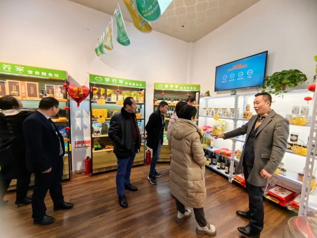 ��������רעΪ����·���ϵ�����ƽ̨