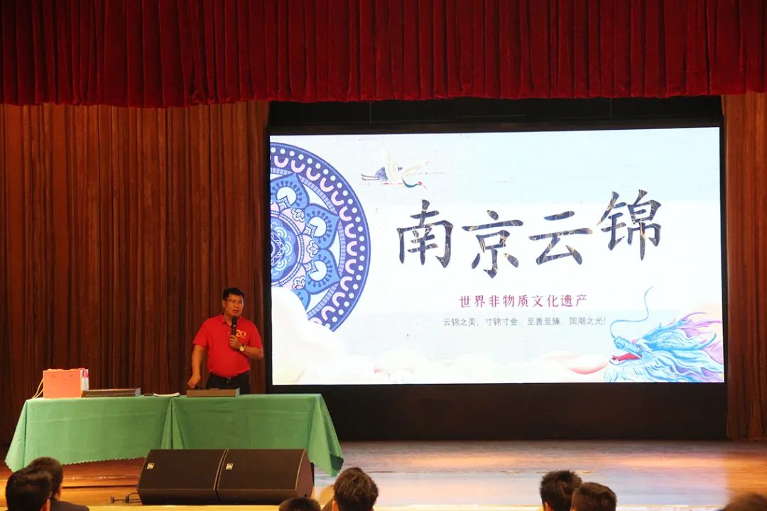 ��������רעΪ����·���ϵ�����ƽ̨