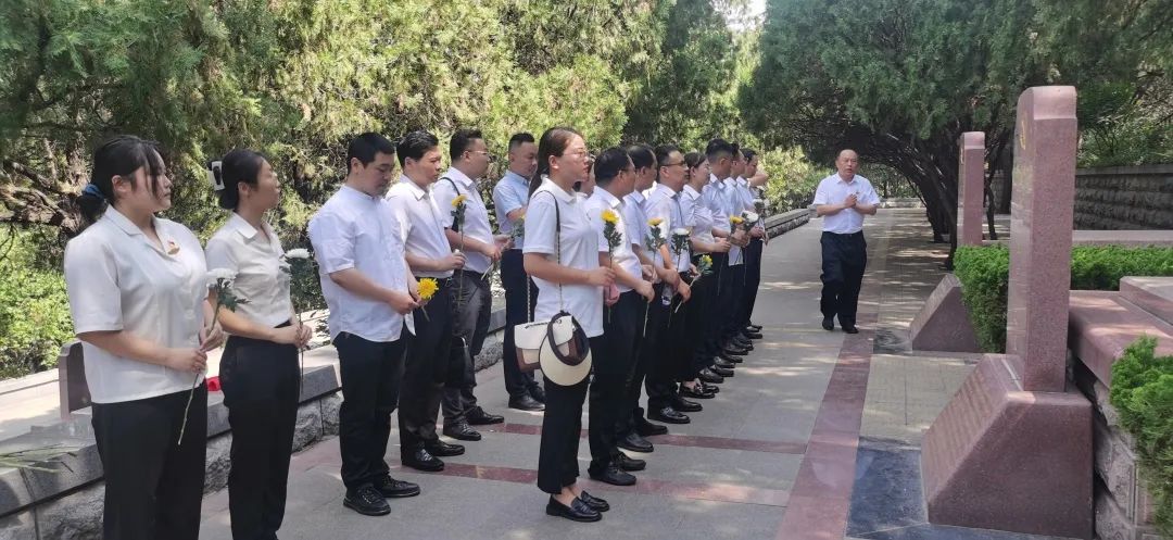 ��������רעΪ����·���ϵ�����ƽ̨