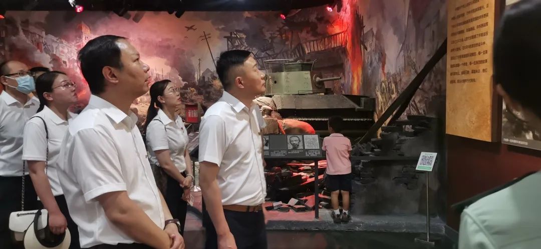 ��������רעΪ����·���ϵ�����ƽ̨