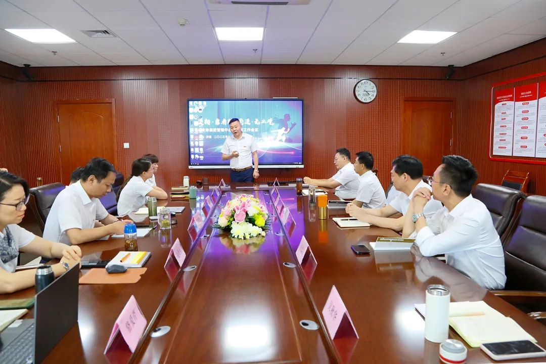 ��������רעΪ����·���ϵ�����ƽ̨