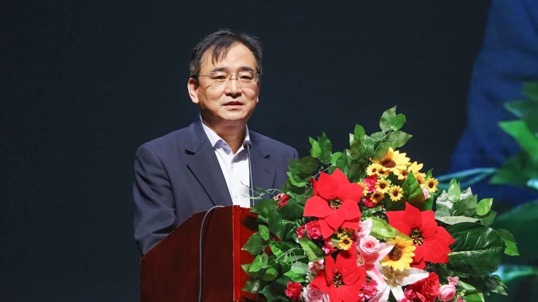 ��������רעΪ����·���ϵ�����ƽ̨