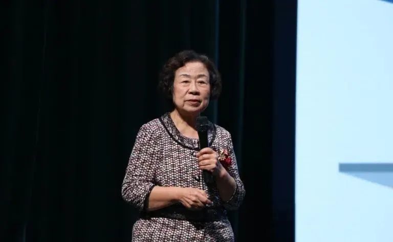 ��������רעΪ����·���ϵ�����ƽ̨