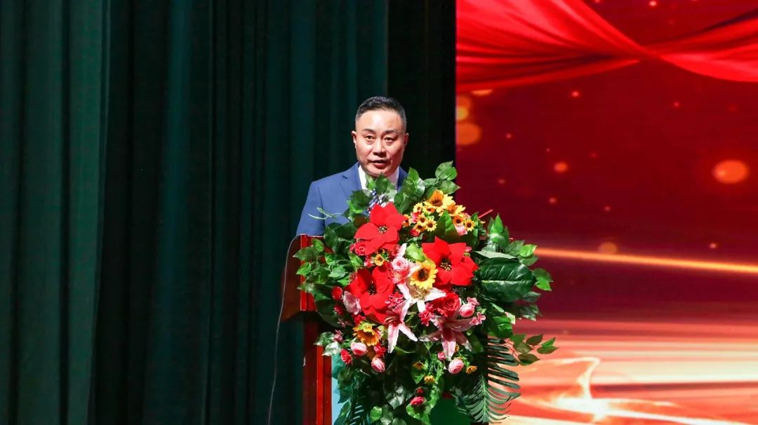 ��������רעΪ����·���ϵ�����ƽ̨