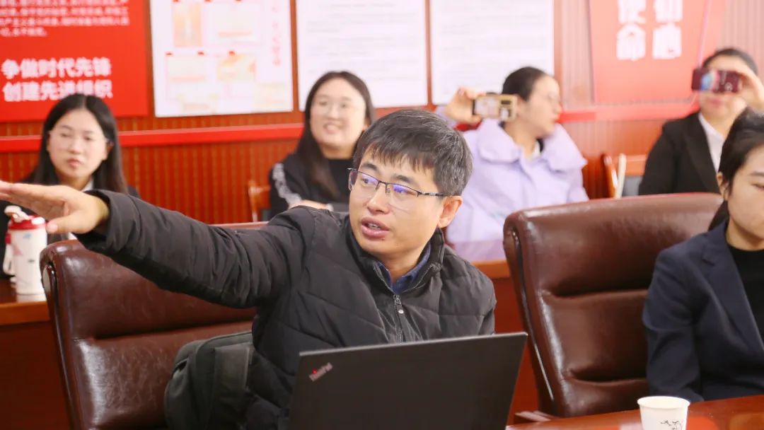 ��������רעΪ����·���ϵ�����ƽ̨