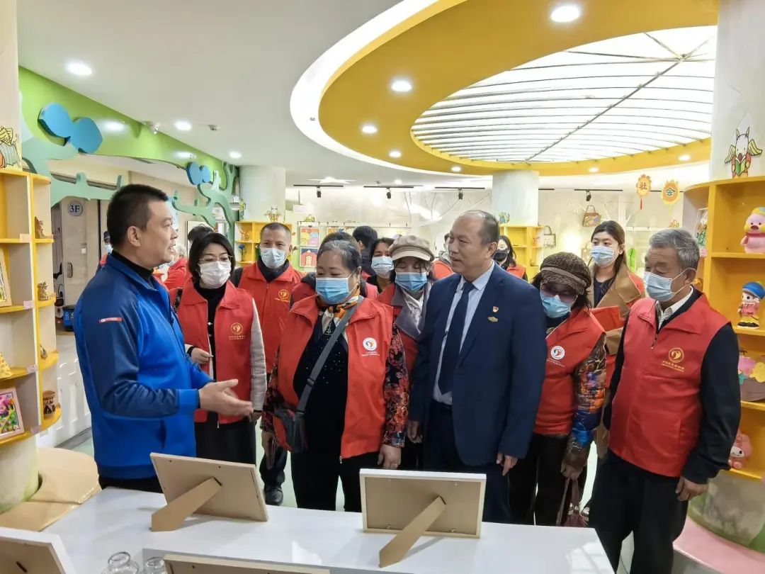 ��������רעΪ����·���ϵ�����ƽ̨