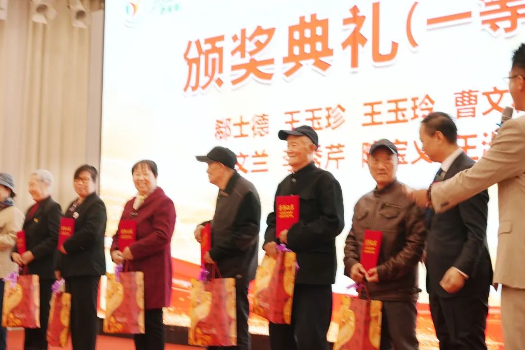 ��������רעΪ����·���ϵ�����ƽ̨