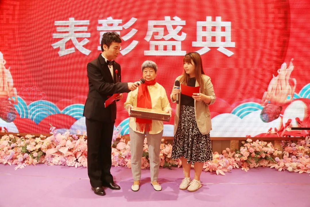 ��������רעΪ����·���ϵ�����ƽ̨