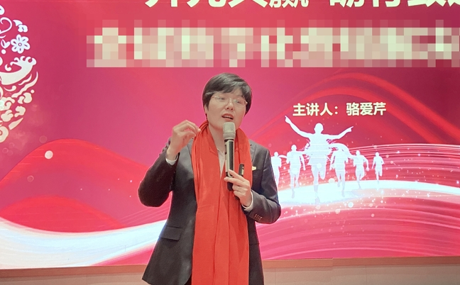 ��������רעΪ����·���ϵ�����ƽ̨