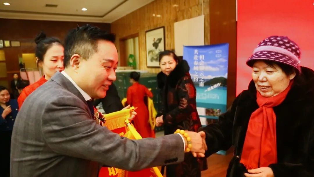 ��������רעΪ����·���ϵ�����ƽ̨