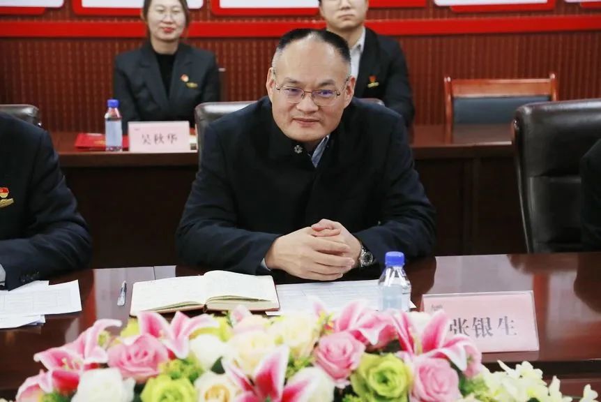 ��������רעΪ����·���ϵ�����ƽ̨