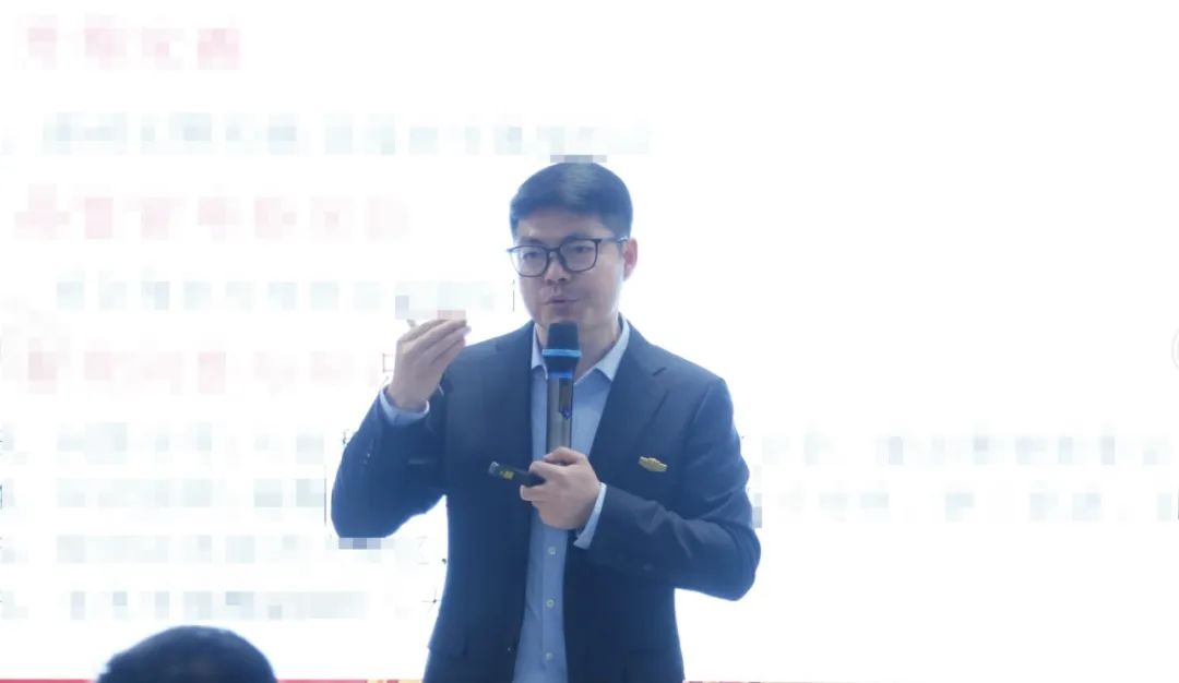 ��������רעΪ����·���ϵ�����ƽ̨