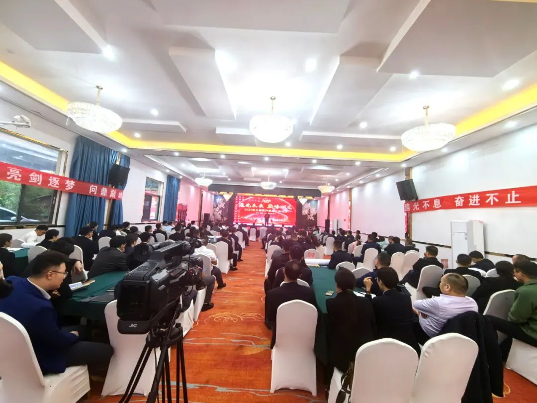 ��������רעΪ����·���ϵ�����ƽ̨